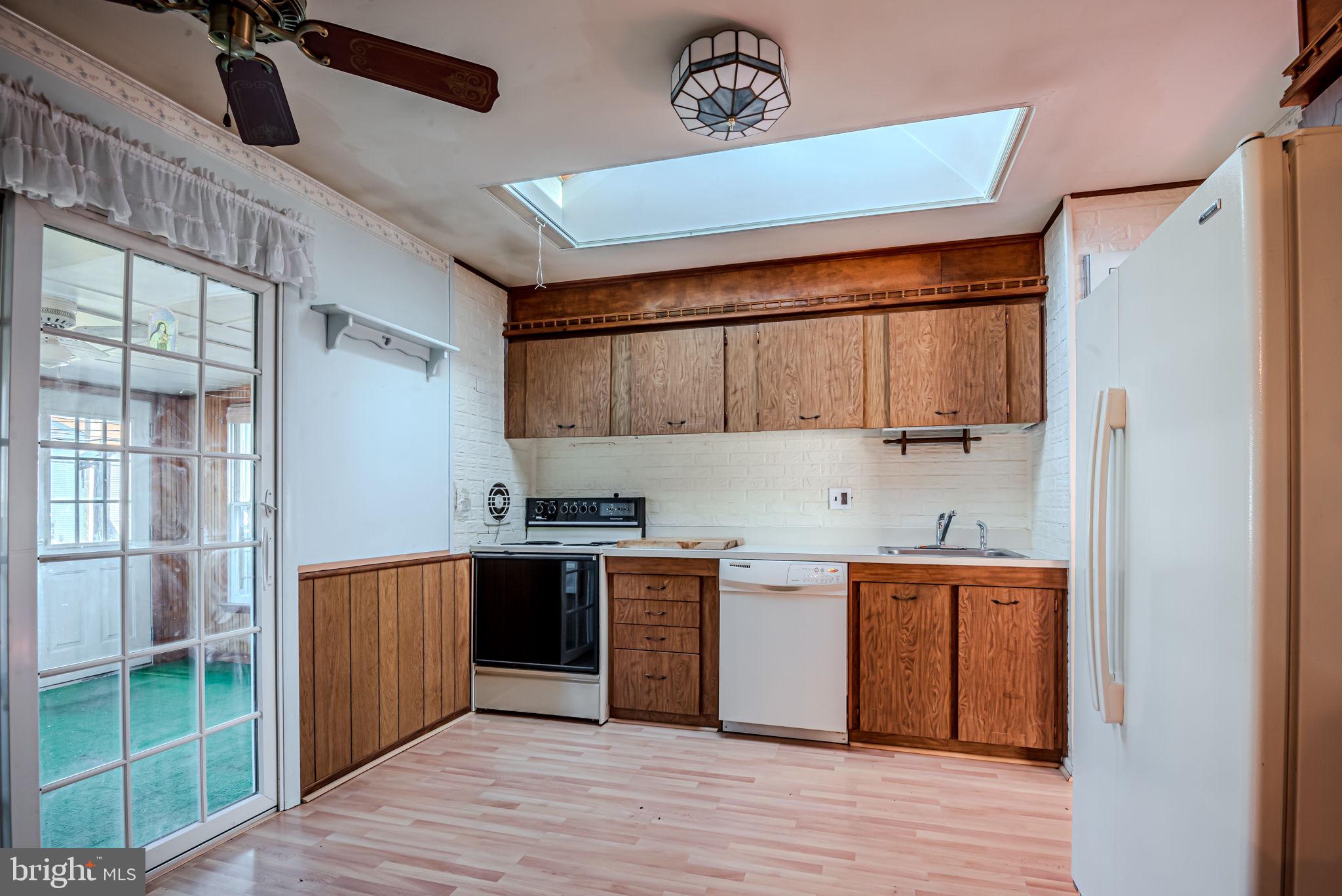 12 Alwyn Road Newark, DE 19713 - Photo 13 of 43 Kitchen