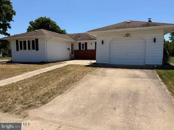 $2,475 | 159 Fort De France Avenue, Toms River, NJ 08757