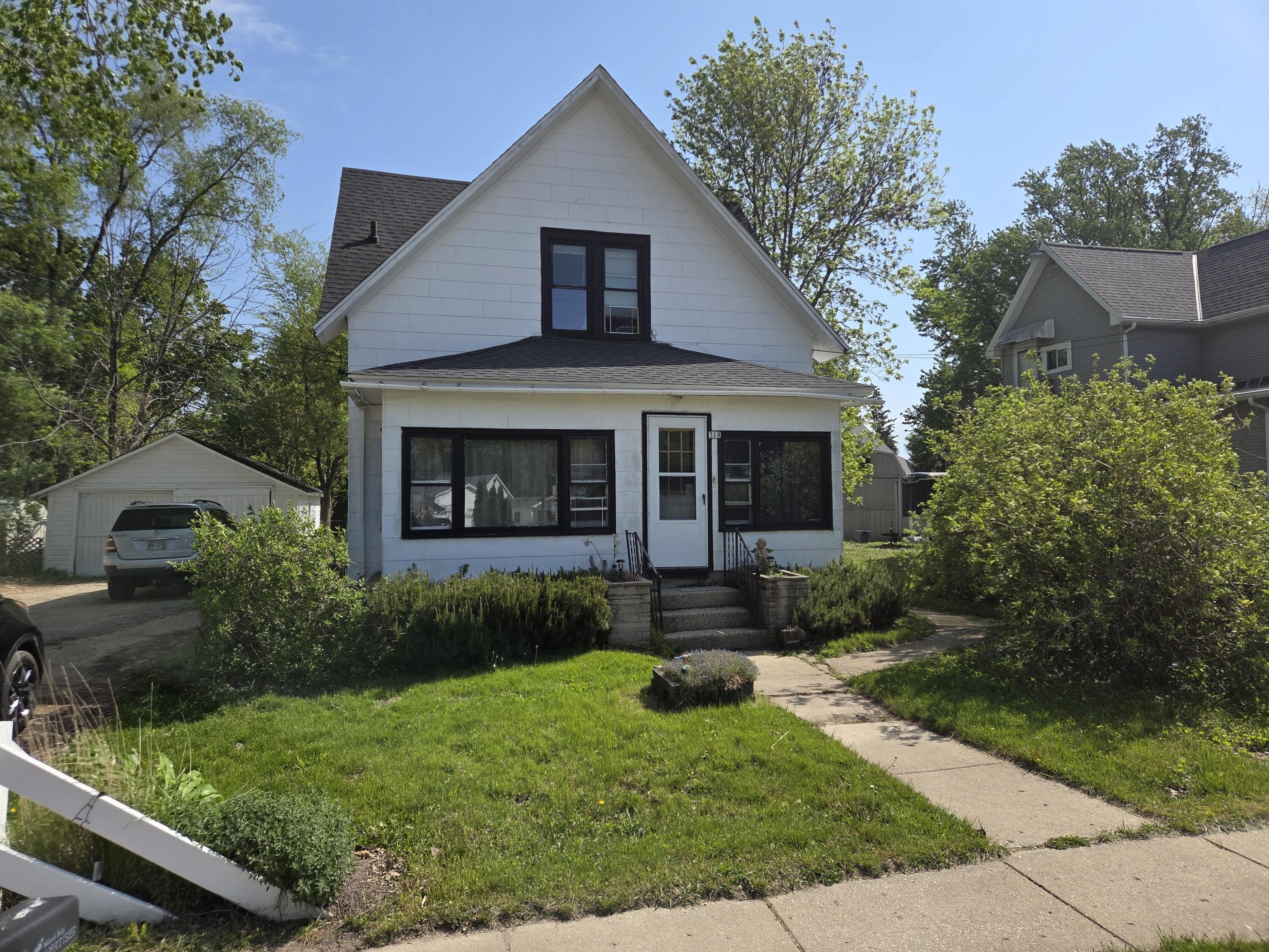318 Madison Street Walworth, WI 53184 - Photo 2 of 31 20260515_095802