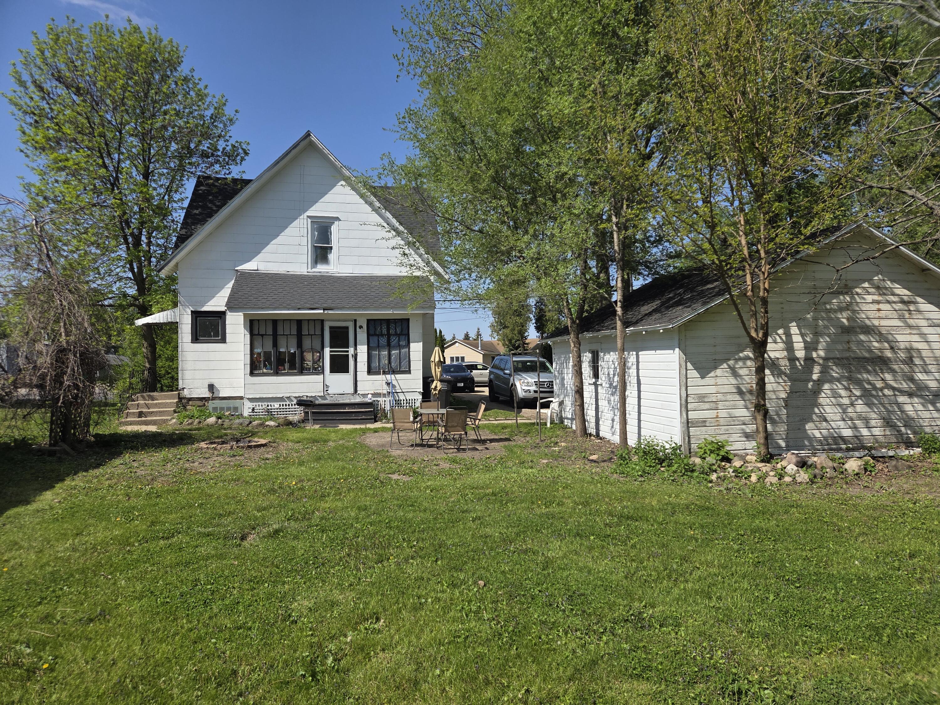 318 Madison Street Walworth, WI 53184 - Photo 7 of 31 20260515_095933