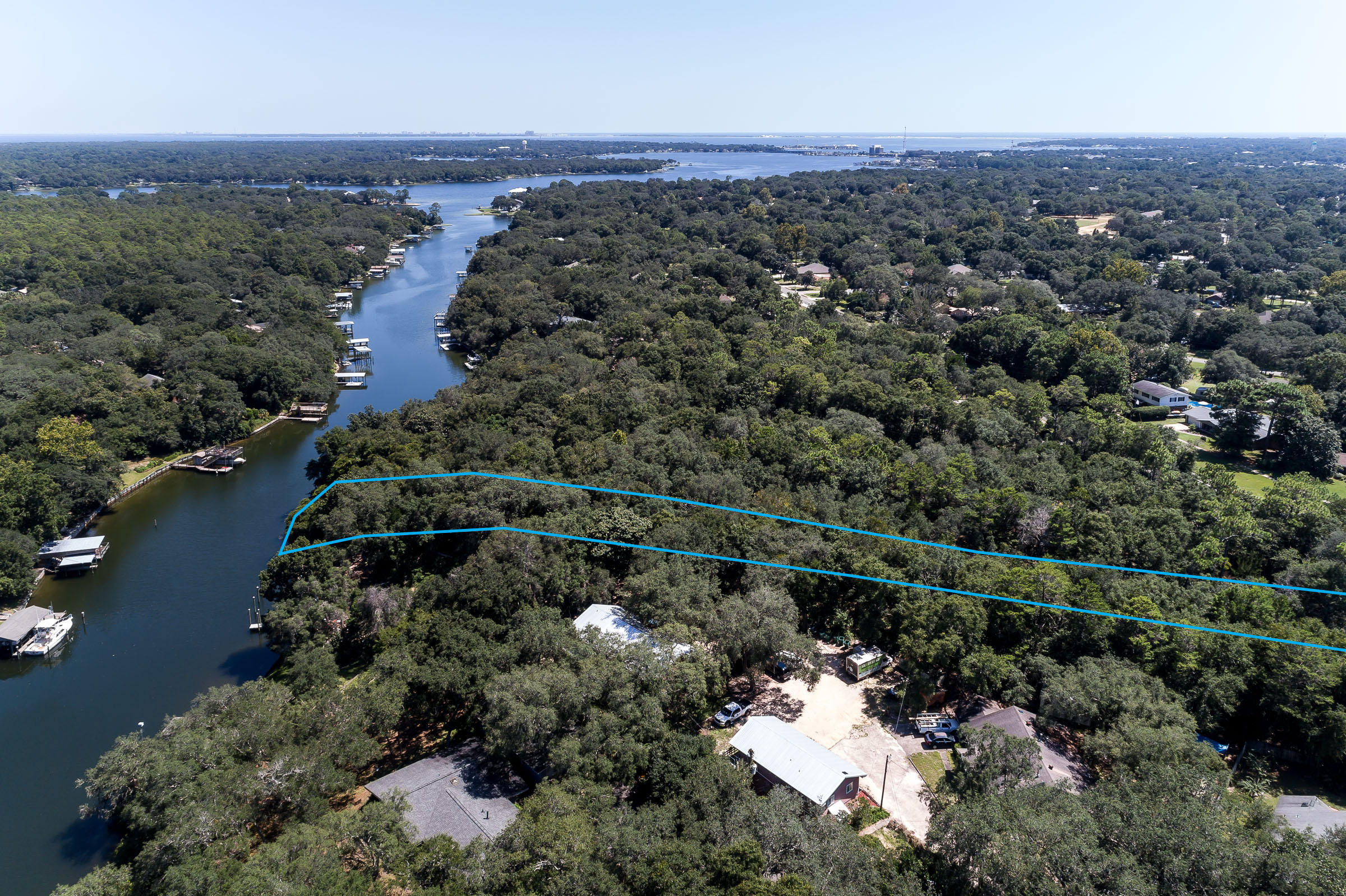 Xx Northwest Xx Nw Mooney Road Fort Walton Beach, FL 32547 - Photo 5 of 26 an aerial view of multiple house