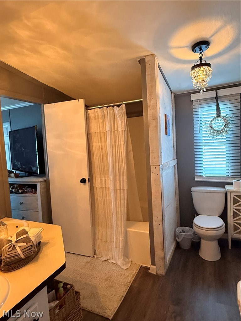 12860 Mayfield Road, Unit 42 Chardon, OH 44024 - Photo 25 of 33 Primary Suite.