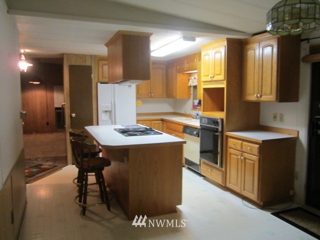 1920 Southeast Oak Road Port Orchard, WA 98367 - Photo 12 of 19 Gallery Image 12