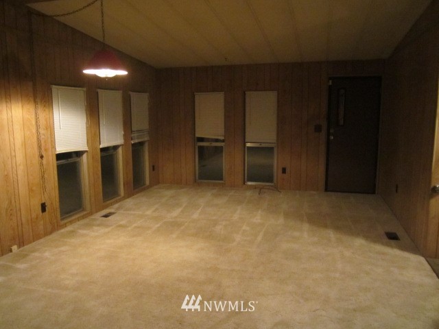 1920 Southeast Oak Road Port Orchard, WA 98367 - Photo 18 of 19 Gallery Image 18