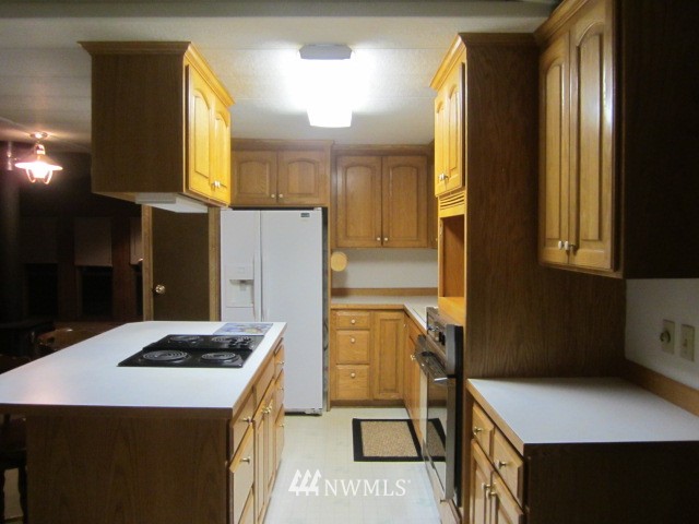 1920 Southeast Oak Road Port Orchard, WA 98367 - Photo 9 of 19 Gallery Image 9