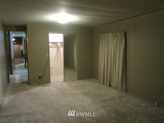 1920 Southeast Oak Road Port Orchard, WA 98367 - Photo 10 of 19 Gallery Image 10