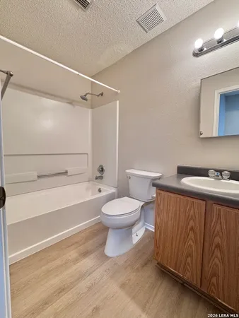 $1,450 | 9834 Highland Creek, San Antonio, TX 78245