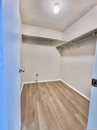 $1,450 | 9834 Highland Creek, San Antonio, TX 78245