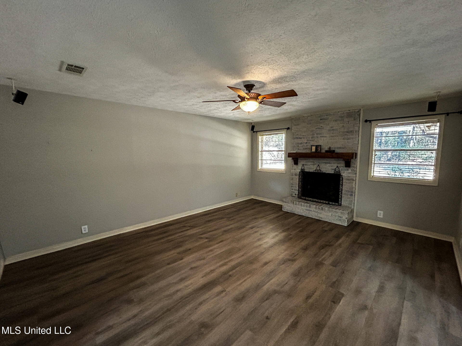 147 Summit Ridge Drive Brandon, MS 39042 - Photo 3 of 25 3