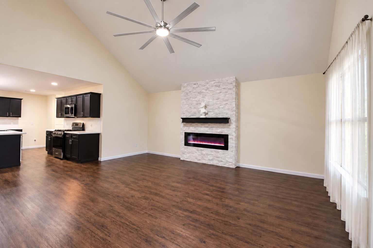 5612 Rainflower Terrace Lane Spring, TX 77389 - Photo 6 of 46 Gallery Image 6