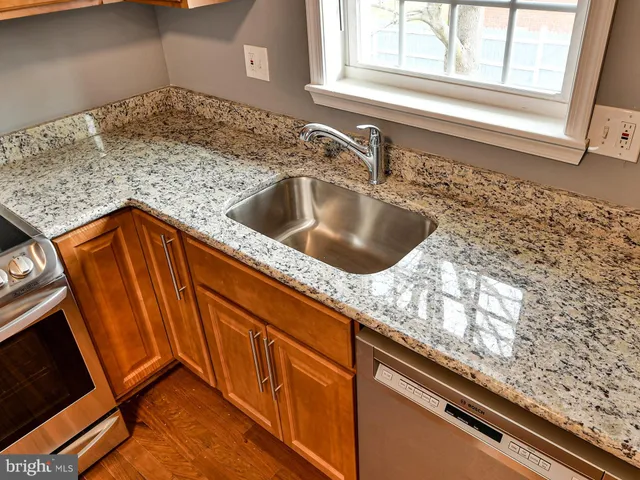 $2,450 | 6308 Larwin Drive, Unit (MAIN LEVEL), Temple Hills, MD 20748