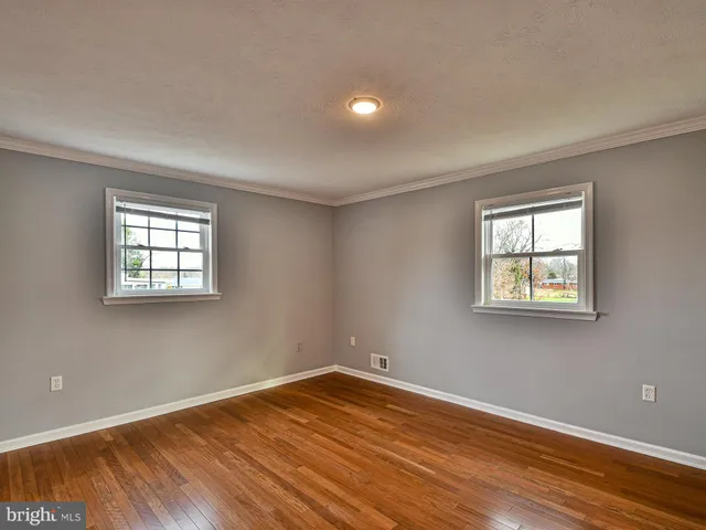 $2,450 | 6308 Larwin Drive, Unit (MAIN LEVEL), Temple Hills, MD 20748