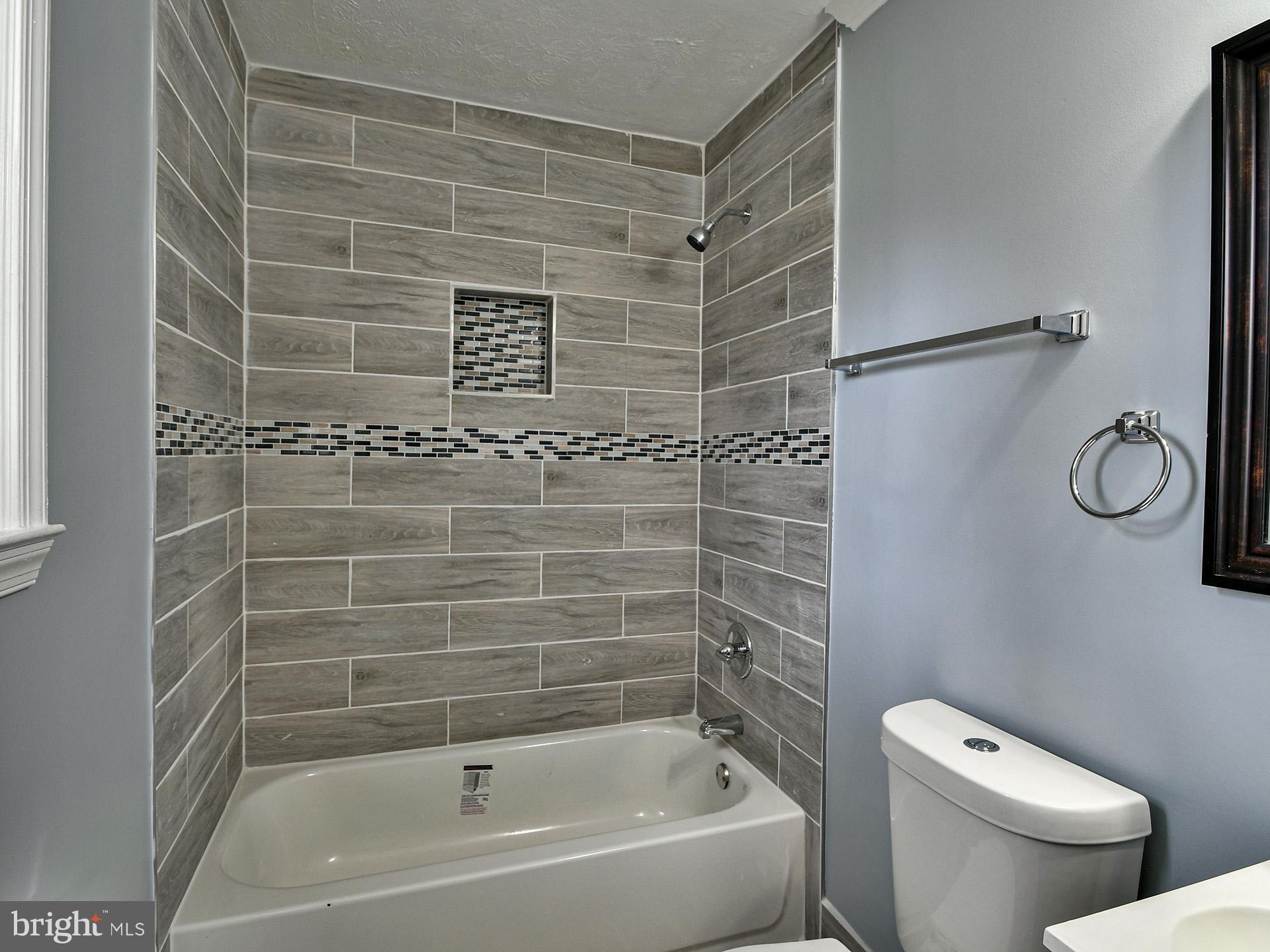 6308 Larwin Drive, Unit (MAIN LEVEL) Temple Hills, MD 20748 - Photo 17 of 30 Master Bath