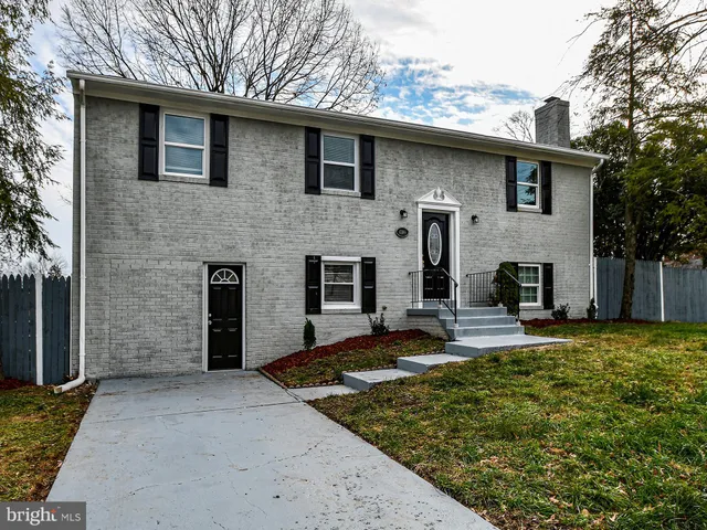 $2,450 | 6308 Larwin Drive, Unit (MAIN LEVEL), Temple Hills, MD 20748