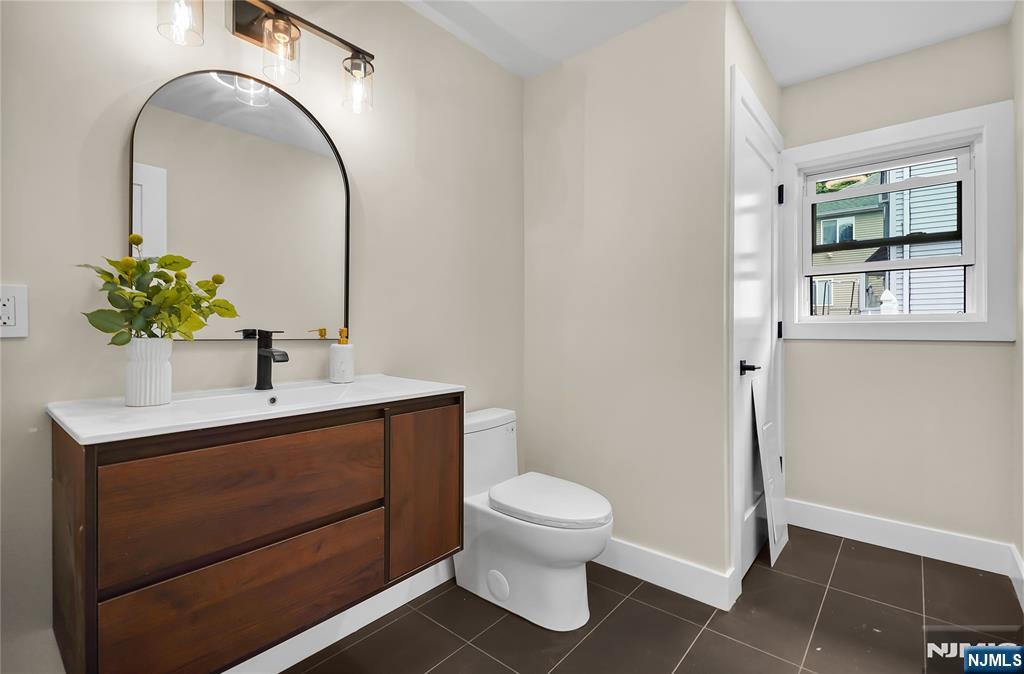 128 Grove Street Mahwah, NJ 07430 - Photo 20 of 27