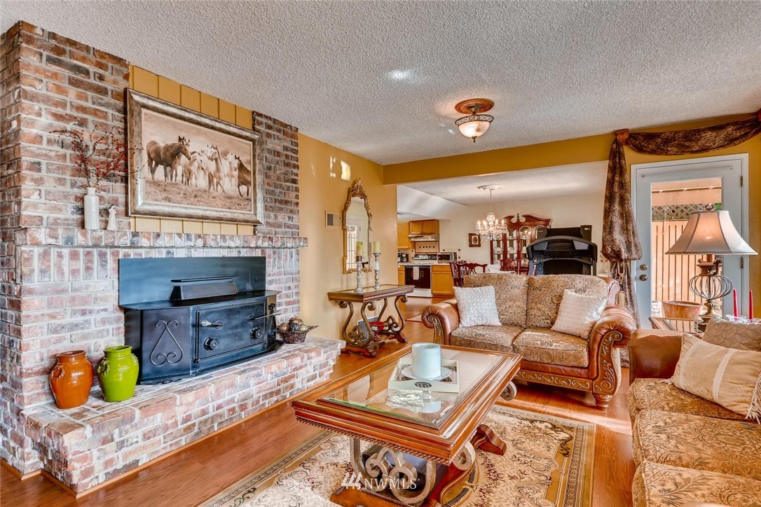 16433 Southeast 144th Street Renton, WA 98059 - Photo 14 of 25 Gallery Image 14
