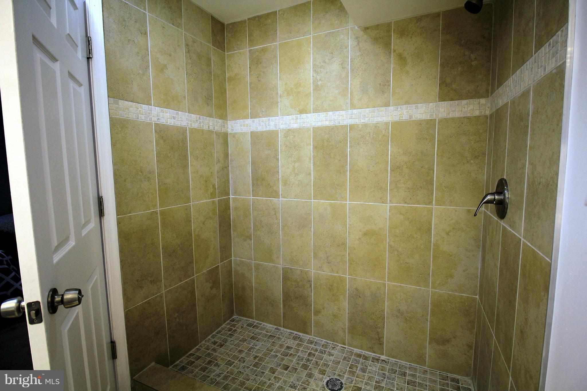 4110 Paran Road Randallstown, MD 21133 - Photo 17 of 23 Bath (Master)