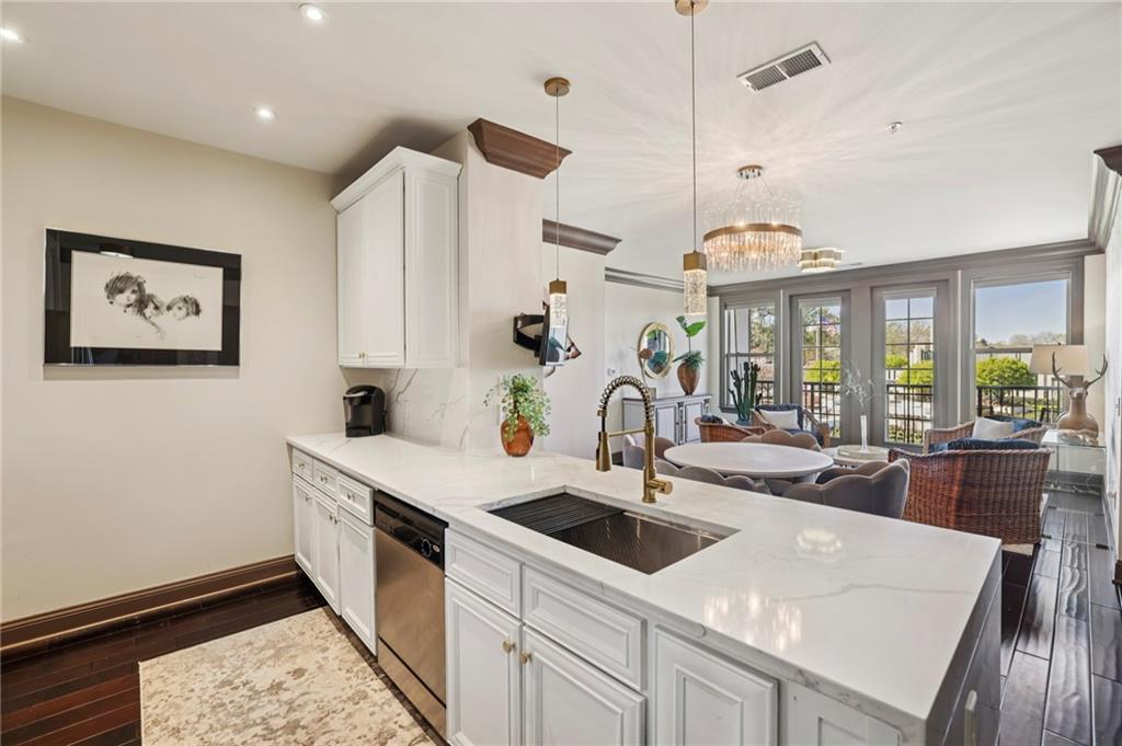 901 Abernathy Road Northeast, Unit 6110 Atlanta, GA 30328 - Photo 5 of 37