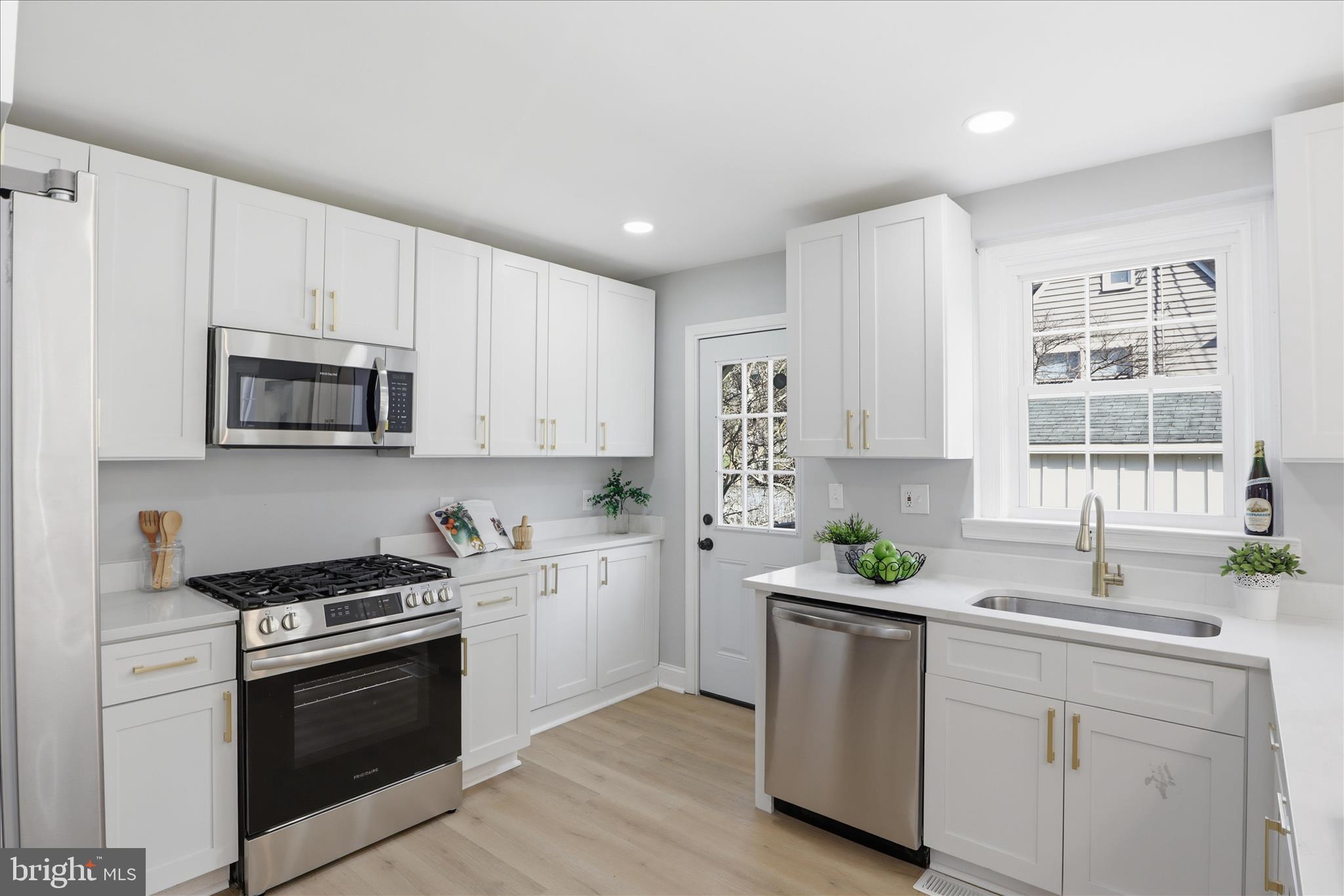 608 Marwood Road Baltimore, MD 21204 - Photo 13 of 37