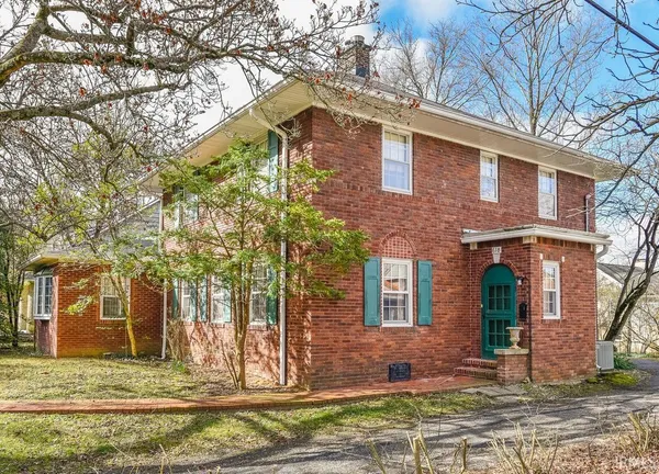 $699,000 | 618 South Ballantine Road, Bloomington, IN 47401