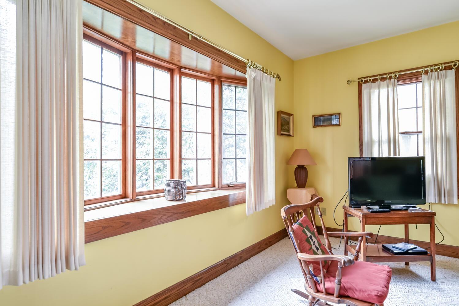 618 South Ballantine Road Bloomington, IN 47401 - Photo 7 of 36