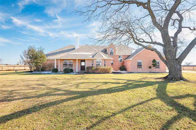 $649,900 | 15590 Farm To Market 916, Maypearl, TX 76064