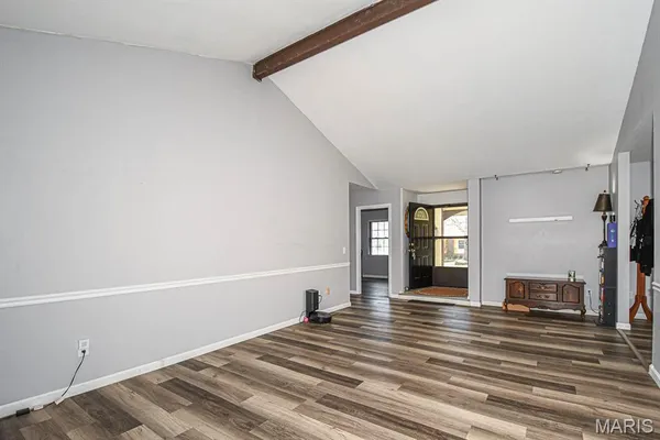 $2,300 | 2211 Aileswick Drive, St. Louis, MO 63129