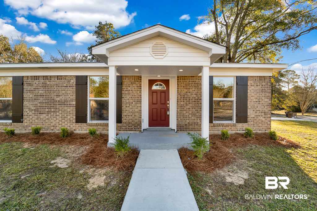 4371 Fathbrook Lane Mobile, AL 36693 - Photo 2 of 15