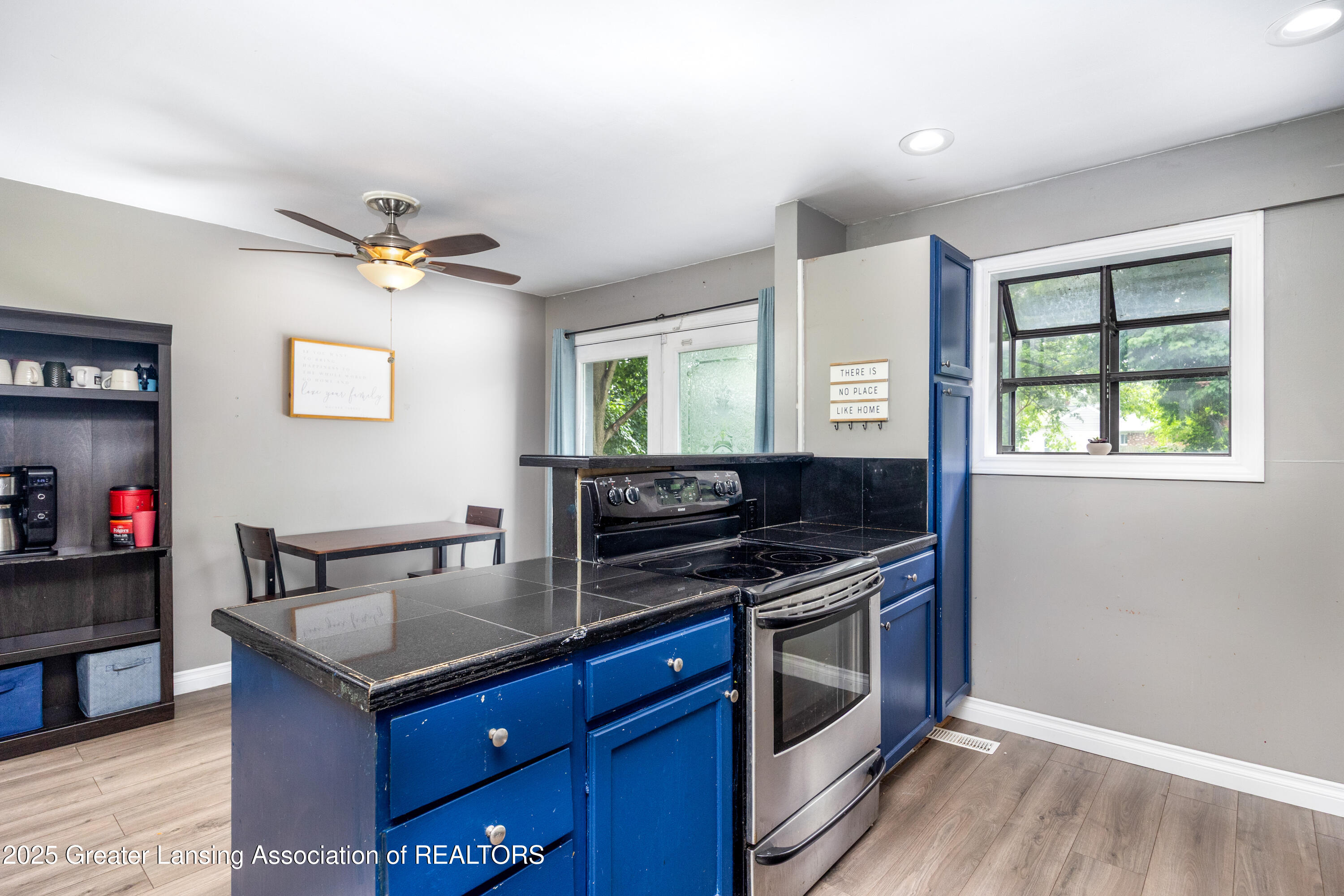 647 Ridgeview Drive Corunna, MI 48817 - Photo 14 of 20 Kitchen