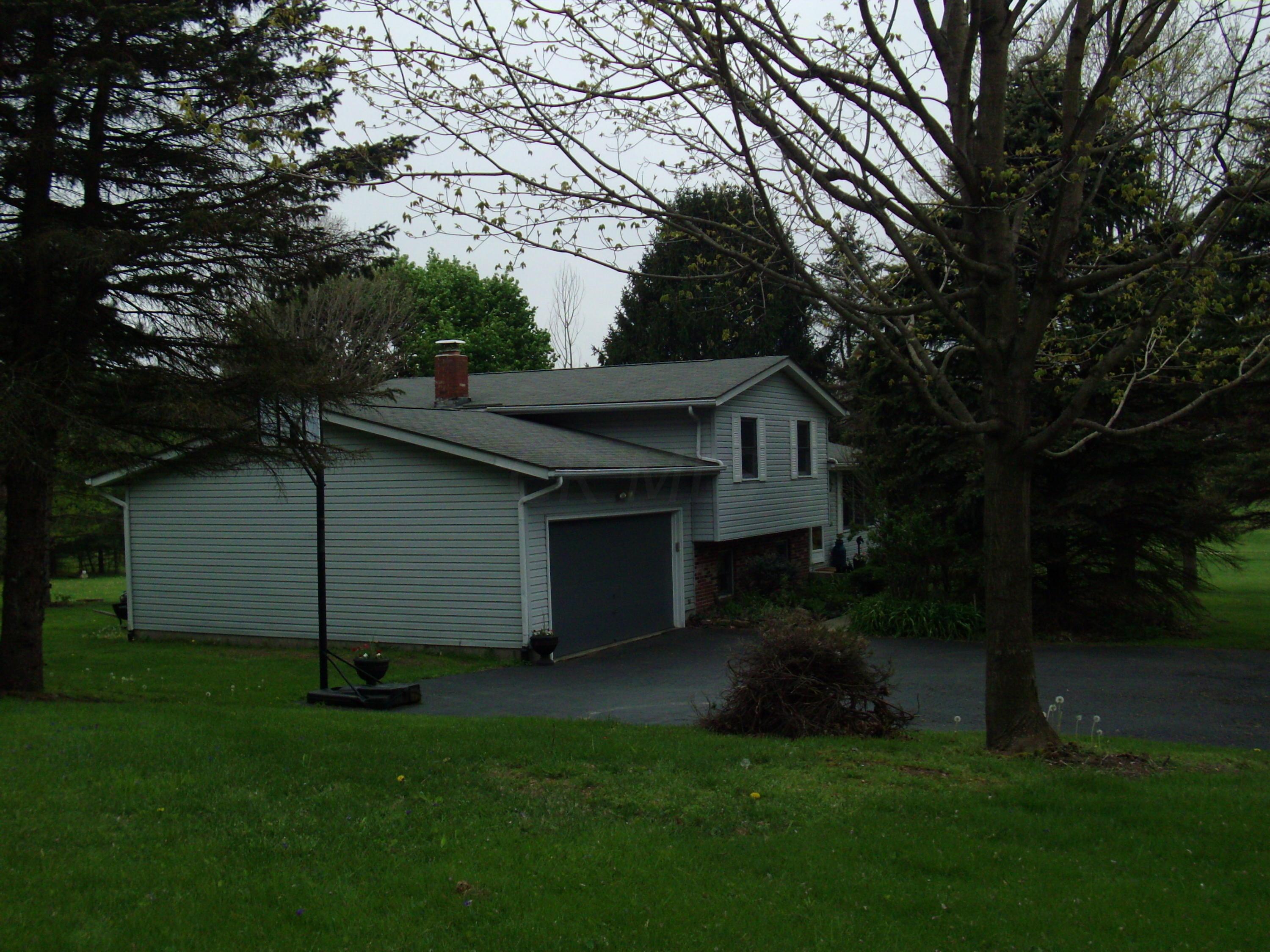 3818 Headleys Mill Road Southwest Pataskala, OH 43062 - Photo 2 of 41