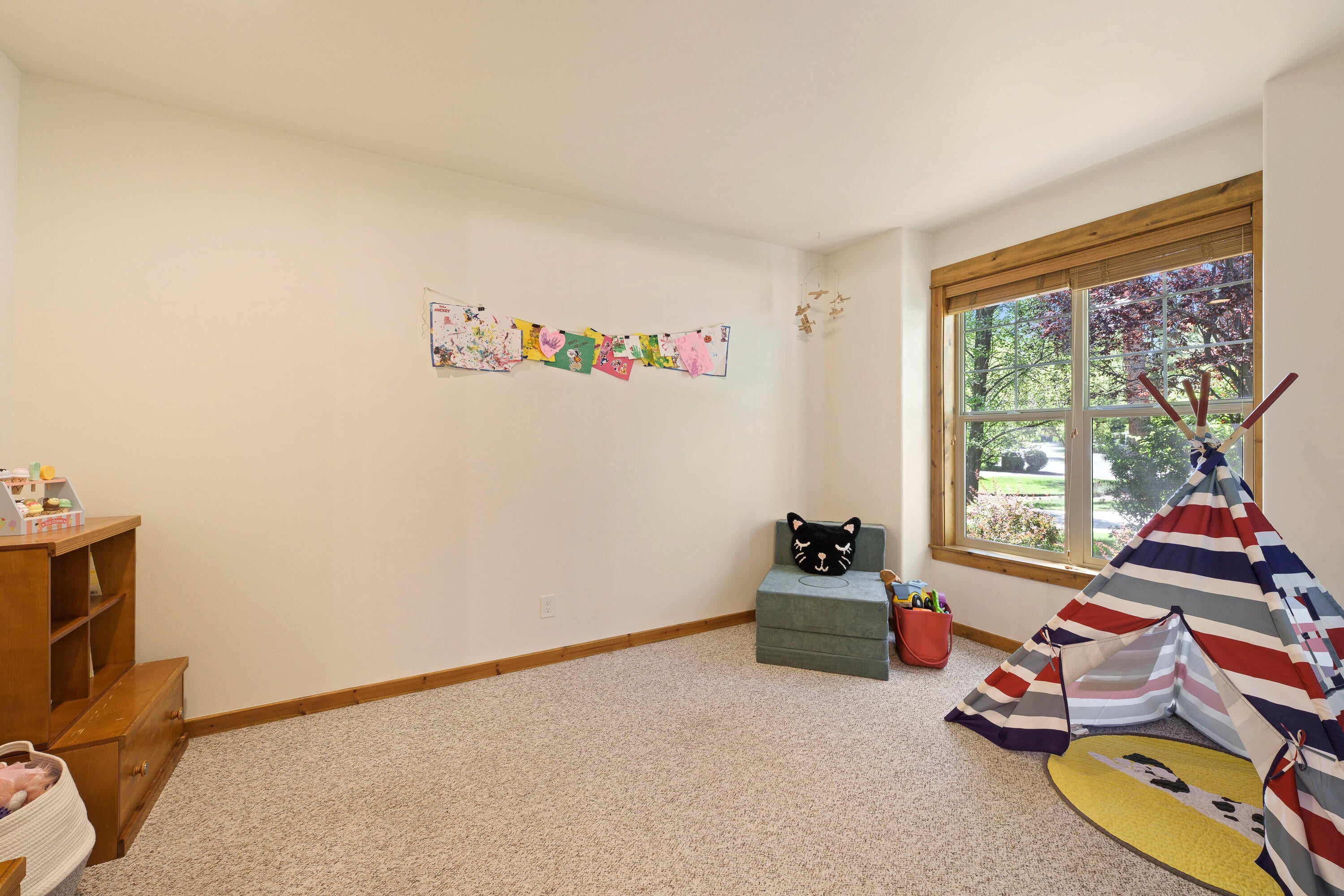 60811 Goldenwood Loop Bend, OR 97702 - Photo 10 of 51 Den/office off entry
