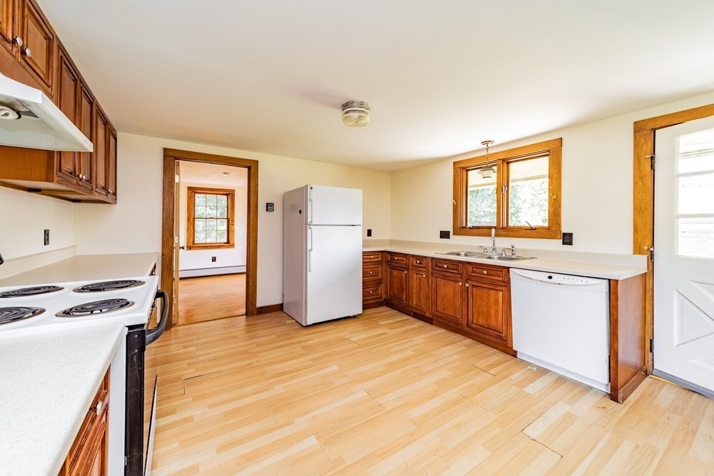 49 Reservoir Road Northampton, MA 01053 - Photo 13 of 30