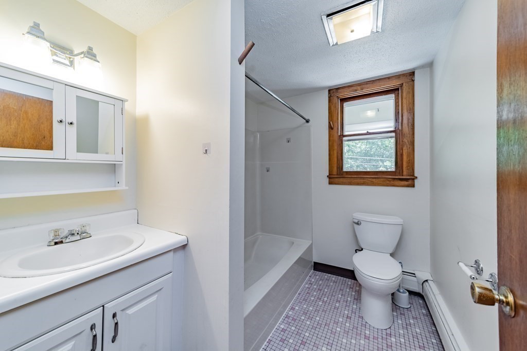 49 Reservoir Road Northampton, MA 01053 - Photo 17 of 30