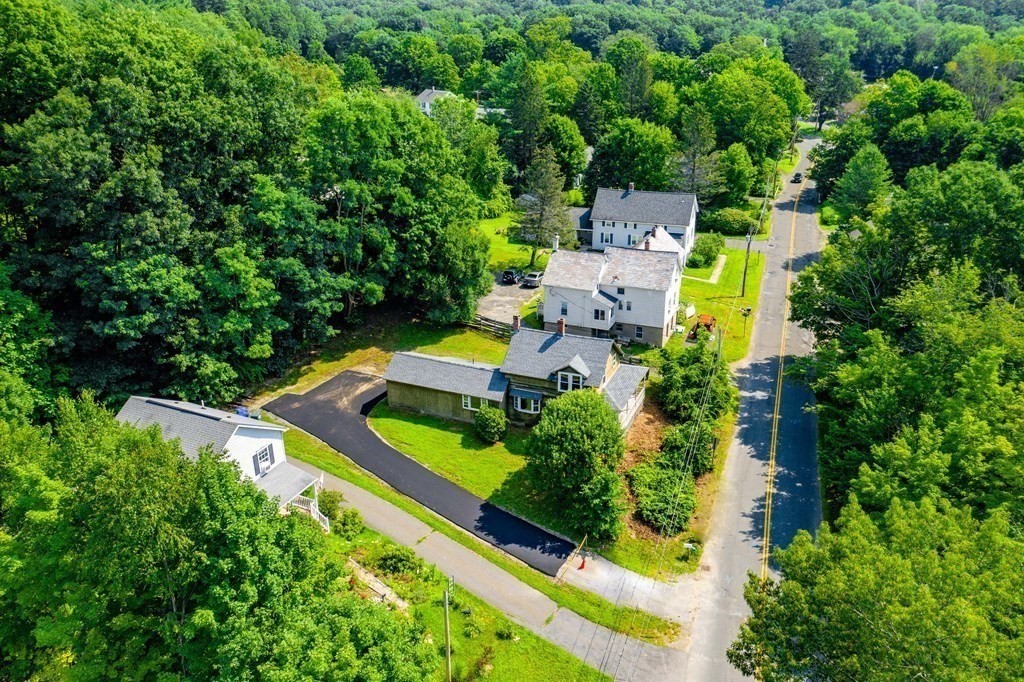 49 Reservoir Road Northampton, MA 01053 - Photo 8 of 30