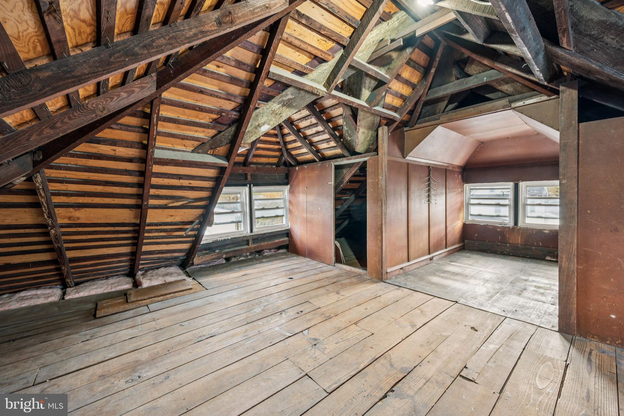 211 Newton Avenue Oaklyn, NJ 08107 - Photo 20 of 25 a view of an entryway