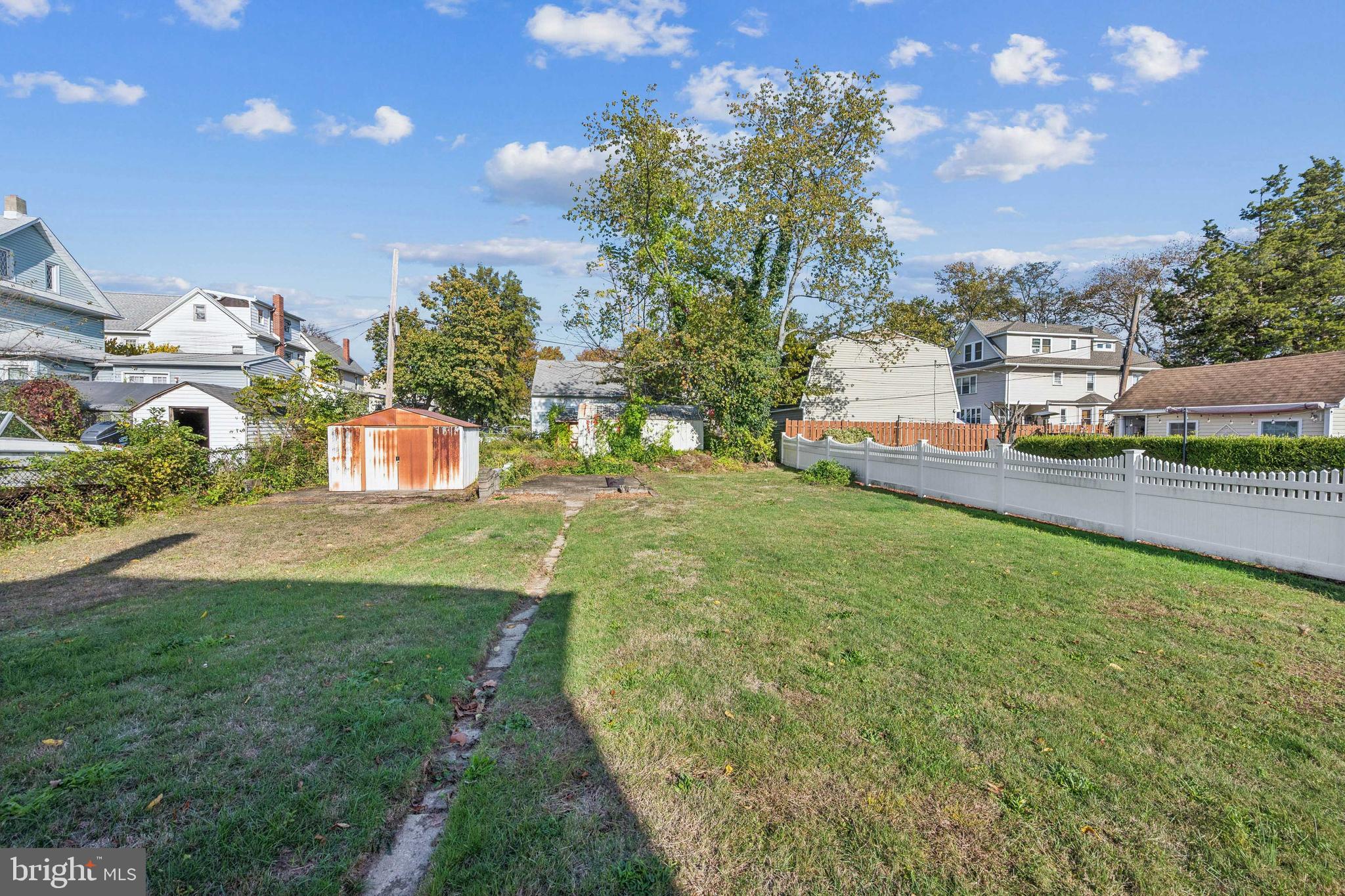 211 Newton Avenue Oaklyn, NJ 08107 - Photo 22 of 25 a view of a street with houses