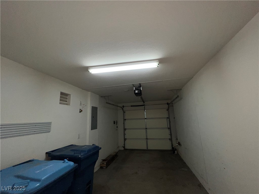 523 Primrose Hill Avenue Las Vegas, NV 89178 - Photo 12 of 18