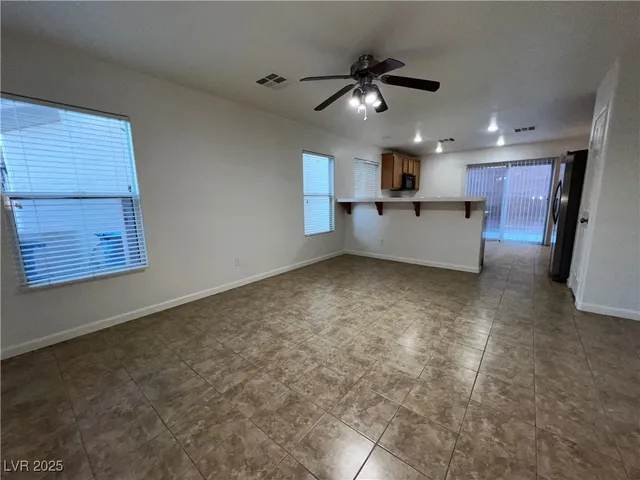 $1,736 | 523 Primrose Hill Avenue, Las Vegas, NV 89178