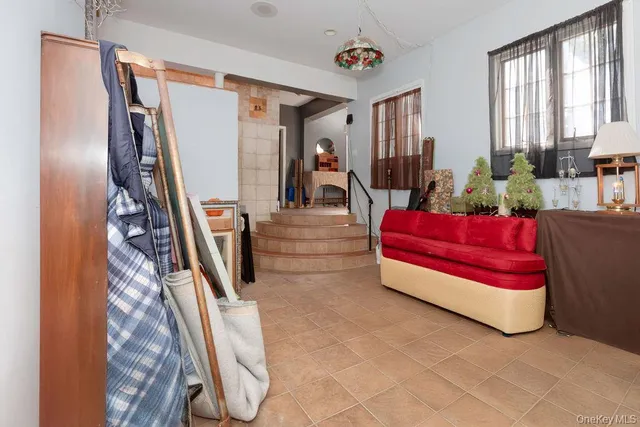 $849,000 | 246 Weyman Avenue, New Rochelle, NY 10805