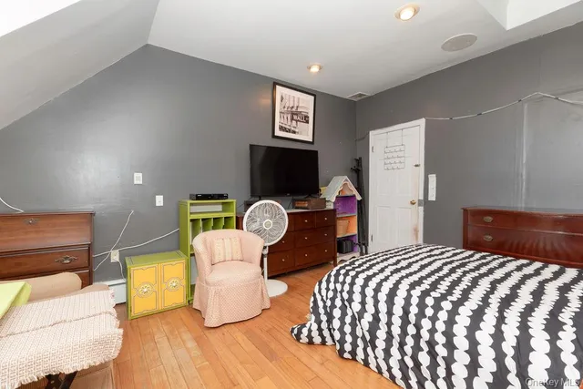 $849,000 | 246 Weyman Avenue, New Rochelle, NY 10805