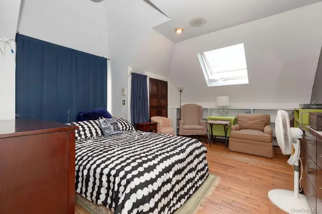 $849,000 | 246 Weyman Avenue, New Rochelle, NY 10805