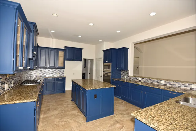 $525,525 | 18610 Lena Trail Drive, Spring, TX 77388