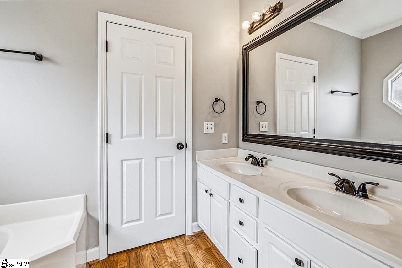 445 Albatross Road Easley, SC 29640 - Photo 14 of 34