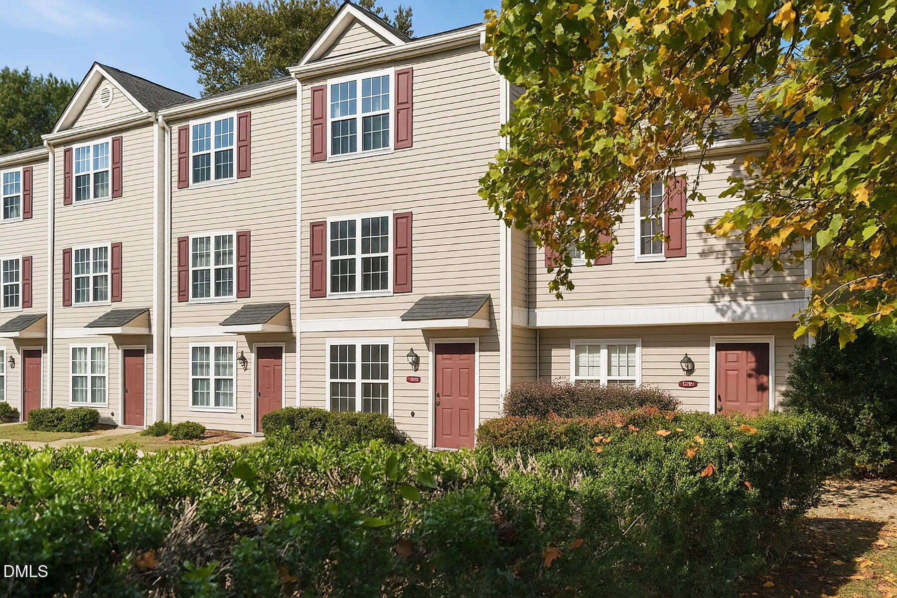 12 Red Lane Raleigh, NC 27606 - Photo 3 of 23 ExtFrontSideRedLane