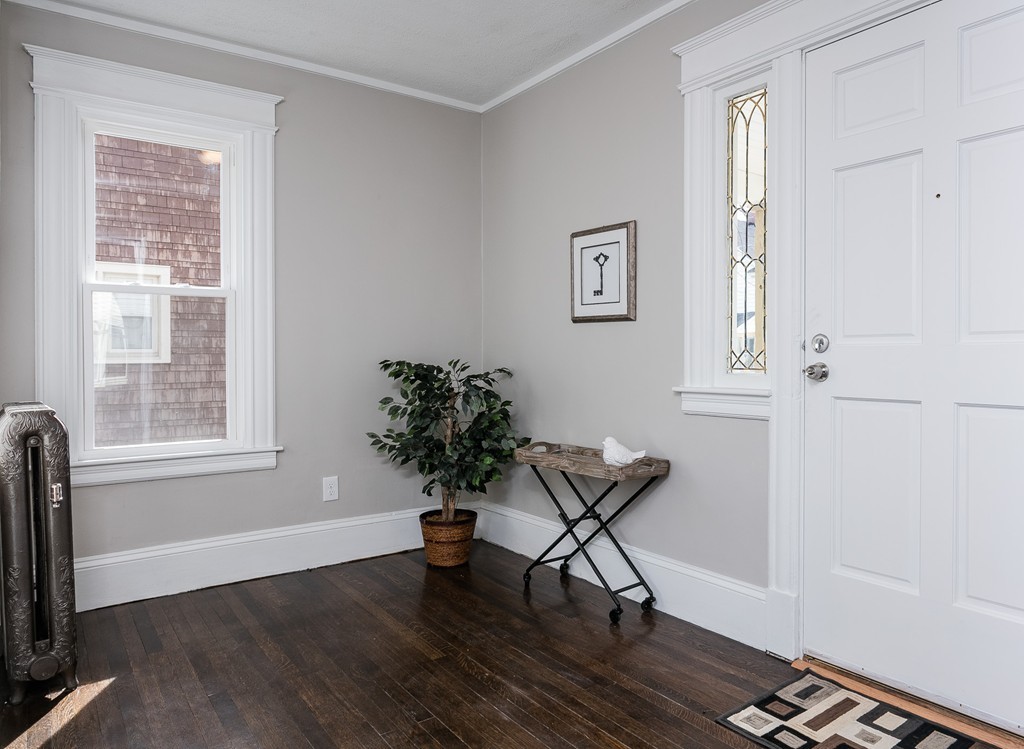44 Larkspur Street Springfield, MA 01108 - Photo 6 of 30 Gallery Image 6
