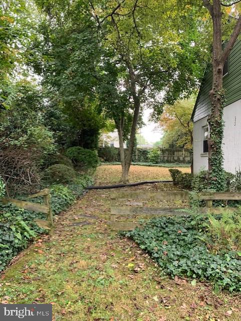 4102 Gallows Road Annandale, VA 22003 - Photo 24 of 24 Side yard