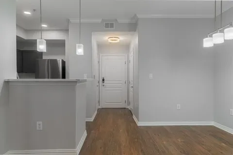 $216,000 | 330 Las Colinas Boulevard East, Unit 164, Irving, TX 75039