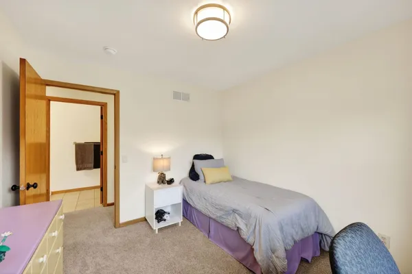 $499,900 | 434 South Burr Oak Avenue, Oregon, WI 53575