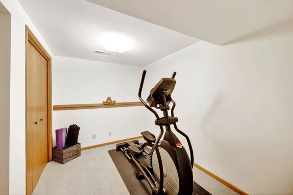 $499,900 | 434 South Burr Oak Avenue, Oregon, WI 53575