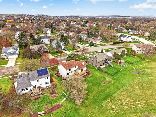 $499,900 | 434 South Burr Oak Avenue, Oregon, WI 53575